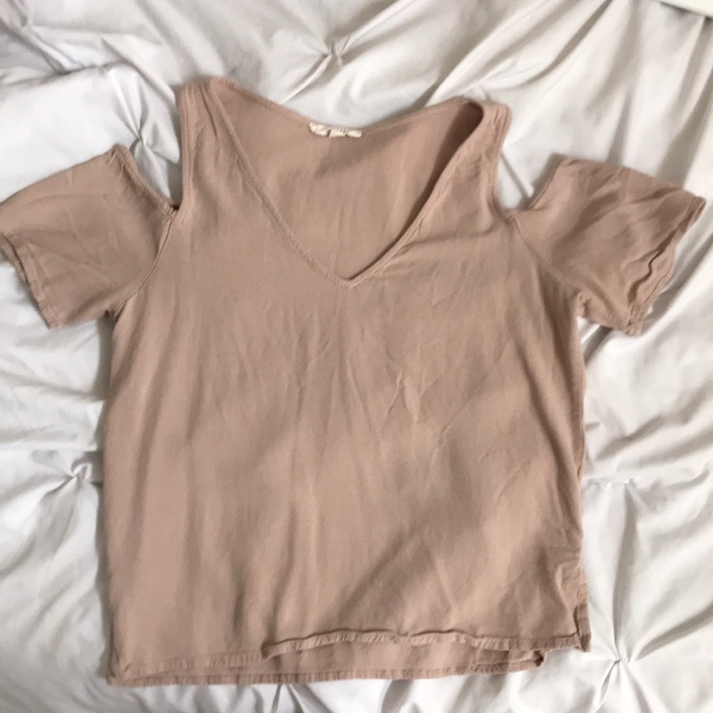 la hearts cold shoulder top